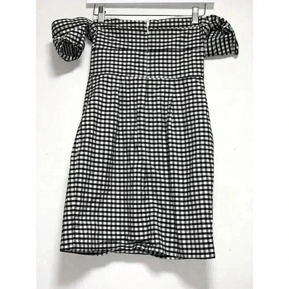 GUESS Gingham Off-the-Shoulder Dress size 2 flirty checkered mini dress - Picture 7 of 11